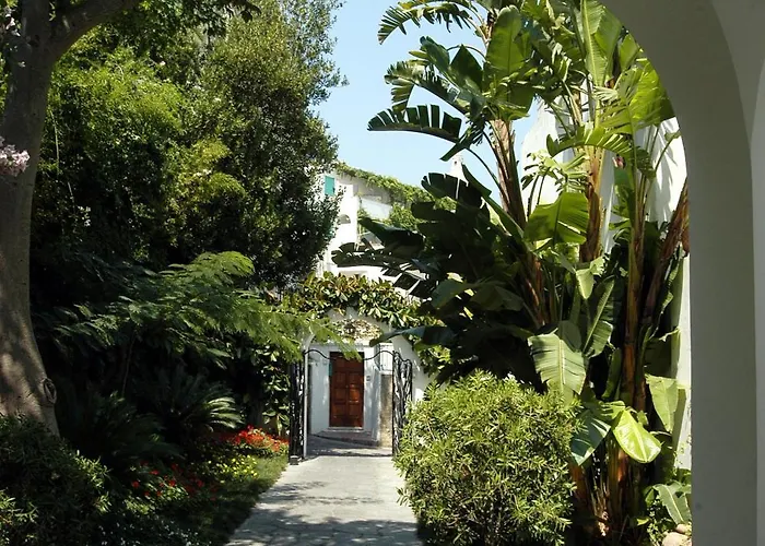 Hotell San Felice 4*